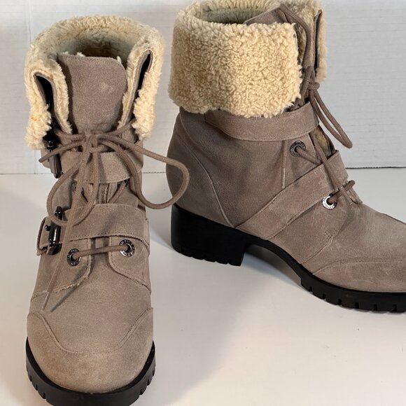 Ladies size 6 gray suede boots - Picture 12 of 16